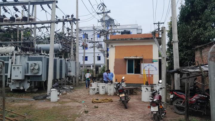 জীবননগর পল্লী বিদ্যুতের এজিএম’র বিরুদ্ধে গ্রাহকদের সাথে স্বেচ্ছাচারিতা অভিযোগ